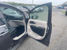 2019 CHRYSLER PACIFICA