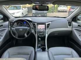 2015 HYUNDAI SONATA SEDAN 4-CYL, HYBRID, 2.4 LITER HYBRID LIMITED SEDAN 4D