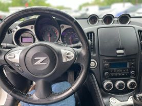 2018 Nissan 370z - Image 16