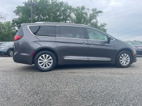 2019 CHRYSLER PACIFICA