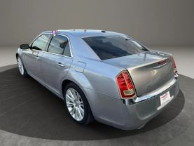 2013 CHRYSLER 300 SEDAN V8, HEMI, 5.7 LITER 300C SEDAN 4D