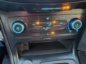 2017 Ford Focusse Sedan 4d - Image 23