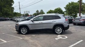 2019 Jeep Cherokee - Image 8