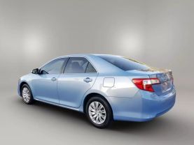 2014 TOYOTA CAMRY SEDAN 4-CYL, 2.5 LITER LE SEDAN 4D at The One Autosales Inc in Phoenix , AZ 85022  33.60461470880989, -112.03641575767358