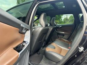 2016 VOLVO XC60