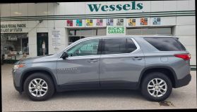 2018 Chevrolet Traverse Ls Sport Utility 4d - Image 1