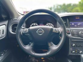 2017 NISSAN PATHFINDER