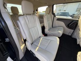 2016 CHRYSLER TOWN & COUNTRY
