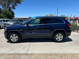 2017 Jeep Grand Cherokee - Image 2