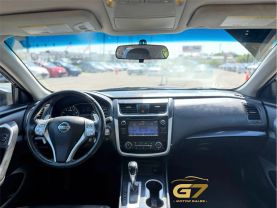 2018 Nissan Altima - Image 15