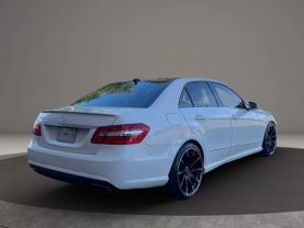 2011 MERCEDES-BENZ E-CLASS SEDAN V8, 5.5 LITER E 550 SEDAN 4D