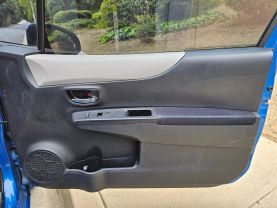 2012 TOYOTA YARIS LE HATCHBACK 3D
