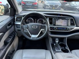 2016 TOYOTA HIGHLANDER SUV V6, 3.5 LITER XLE SPORT UTILITY 4D