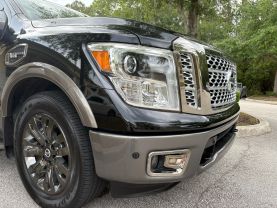 2017 NISSAN TITAN CREW CAB