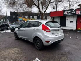2013 Ford Fiesta - Image 8