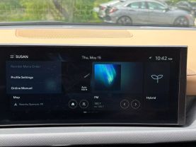 2024 HYUNDAI SONATA HYBRID SEDAN 4-CYL, HYBRID, GDI, 2.0 LITER LIMITED SEDAN 4D at T&T Repairables - used car dealership in Spencer, Indiana.