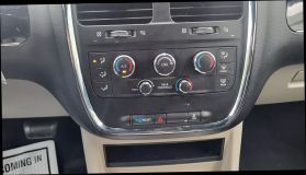2019 Dodge Grand Caravan Passenger Sxt Minivan 4d - Image 15