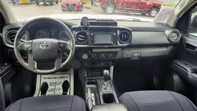 2018 Toyota Tacoma Double Cab - Image 10