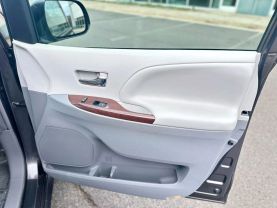 2014 TOYOTA SIENNA VAN V6, 3.5 LITER XLE MINIVAN 4D