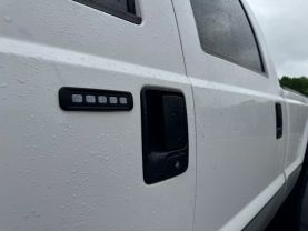 2004 FORD F250 SUPER DUTY CREW CAB PICKUP V8, TURBO DSL 6.0L XL PICKUP 4D 6 3/4 FT