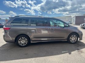 2018 TOYOTA SIENNA VAN V6, 3.5 LITER XLE MINIVAN 4D
