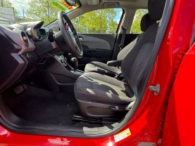 2014 CHEVROLET SONIC HATCHBACK 4-CYL, TURBO, 1.4 LITER LT HATCHBACK SEDAN 4D