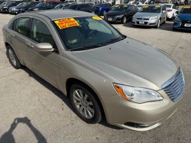 2013 CHRYSLER 200
