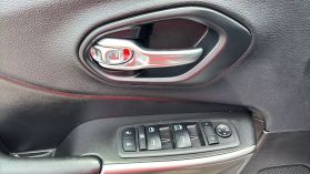 2019 Jeep Cherokee - Image 12