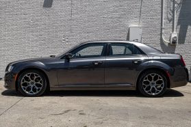 2016 CHRYSLER 300 SEDAN V6, 3.6 LITER 300S SEDAN 4D