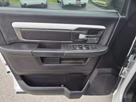 2016 RAM 1500 CREW CAB