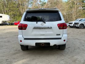 2015 TOYOTA SEQUOIA SUV V8, 5.7 LITER LIMITED SPORT UTILITY 4D