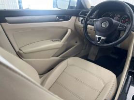 2014 VOLKSWAGEN PASSAT