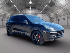 2017 PORSCHE CAYENNE SUV