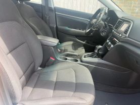 2013 DODGE CHALLENGER COUPE V6, 3.6 LITER SXT COUPE 2D