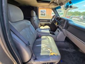 2001 CHEVROLET TAHOE SUV V8, 5.3 LITER SPORT UTILITY 4D