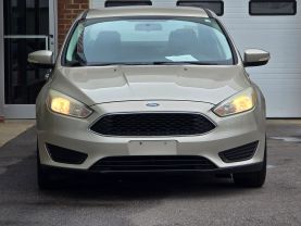 2017 Ford Focusse Sedan 4d - Image 3