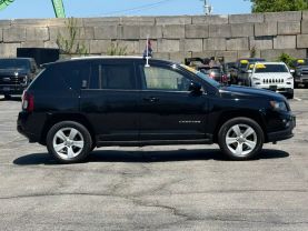 2016 JEEP COMPASS SUV 4-CYL, 2.4 LITER LATITUDE SPORT UTILITY 4D
