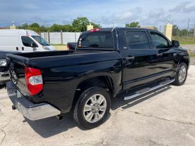 2015 TOYOTA TUNDRA CREWMAX PICKUP V8, 5.7 LITER SR5 PICKUP 4D 5 1/2 FT
