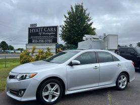 2014 Toyota Camry Se Sedan 4d - Image 2