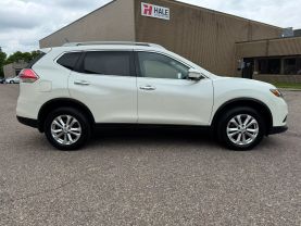 2015 NISSAN ROGUE SUV 4-CYL, 2.5 LITER SV SPORT UTILITY 4D