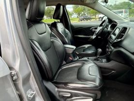 2019 JEEP CHEROKEE SUV - AUTOMATIC - Dart Auto Group