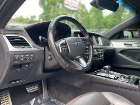 2018 Genesis G80 - Image 7