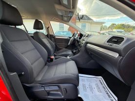 2011 VOLKSWAGEN GOLF
