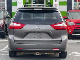 2015 TOYOTA SIENNA VAN V6, 3.5 LITER XLE MINIVAN 4D
