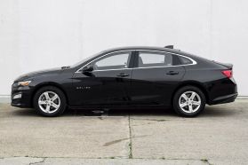2023 Chevrolet Malibu - Image 13