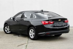 2023 Chevrolet Malibu - Image 12