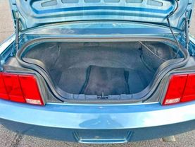 2006 FORD MUSTANG COUPE V6, 4.0 LITER COUPE 2D