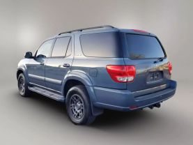 2007 TOYOTA SEQUOIA SUV V8, 4.7 LITER LIMITED SPORT UTILITY 4D at The One Autosales Inc in Phoenix , AZ 85022  33.60461470880989, -112.03641575767358