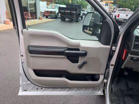 2017 FORD F350 SUPER DUTY CREW CAB 8FT KNAPHEIDE SERVICE BED TRUCK SERVICE/UTILITY TRUCKS V8, FLEX FUEL, 6.2 LITER XL PICKUP 4D 8 FT - Eddies Auto Sales