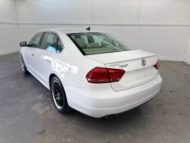 2014 VOLKSWAGEN PASSAT